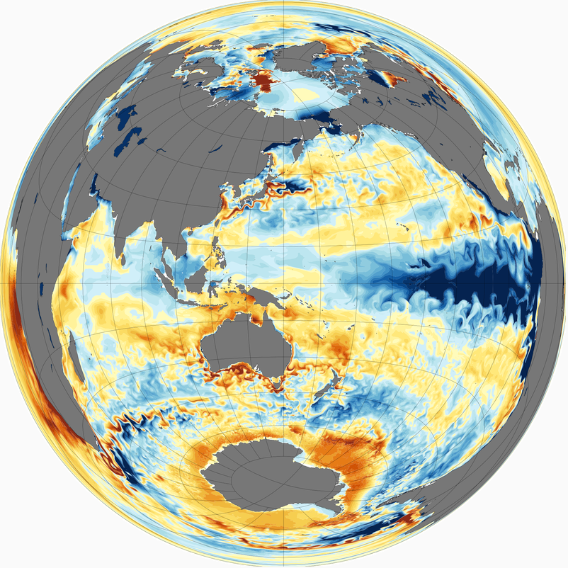 Рис. 6. Аномалия температуры поверхности океана в модели ИВМИО с разрешением 0.1 градуса относительно среднегодовой климатологии WOA09